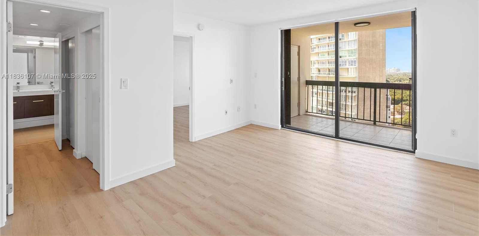 Small Image of 2333 BRICKELL AVE #1908, Miami Number 10