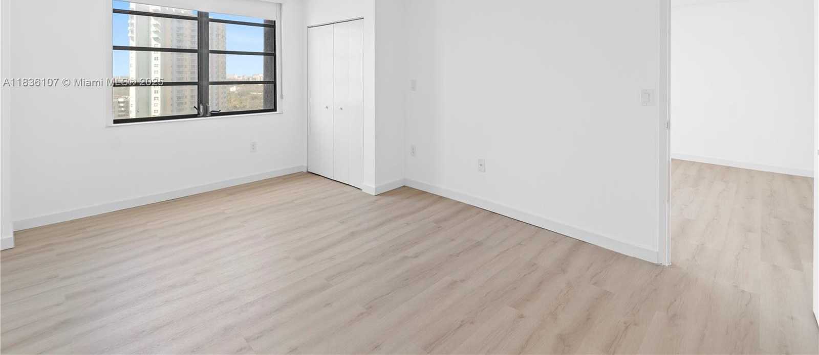Small Image of 2333 BRICKELL AVE #1908, Miami Number 18