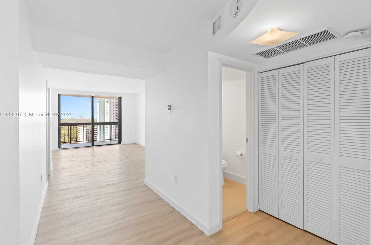Small Image of 2333 BRICKELL AVE #1908, Miami Number 8