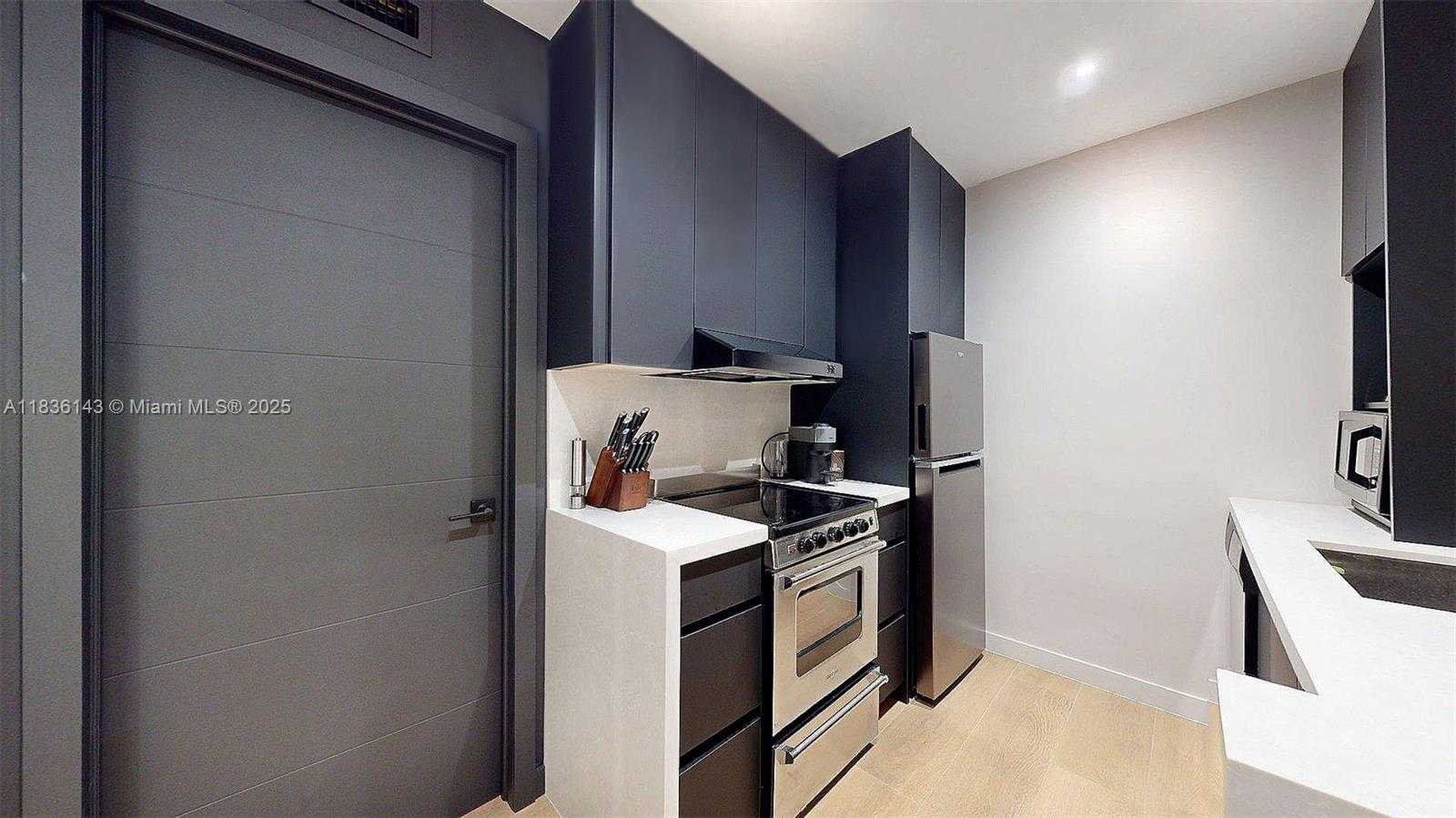 Small Image of 10824 N Kendall Dr, Miami, FL 33176, USA Number 13