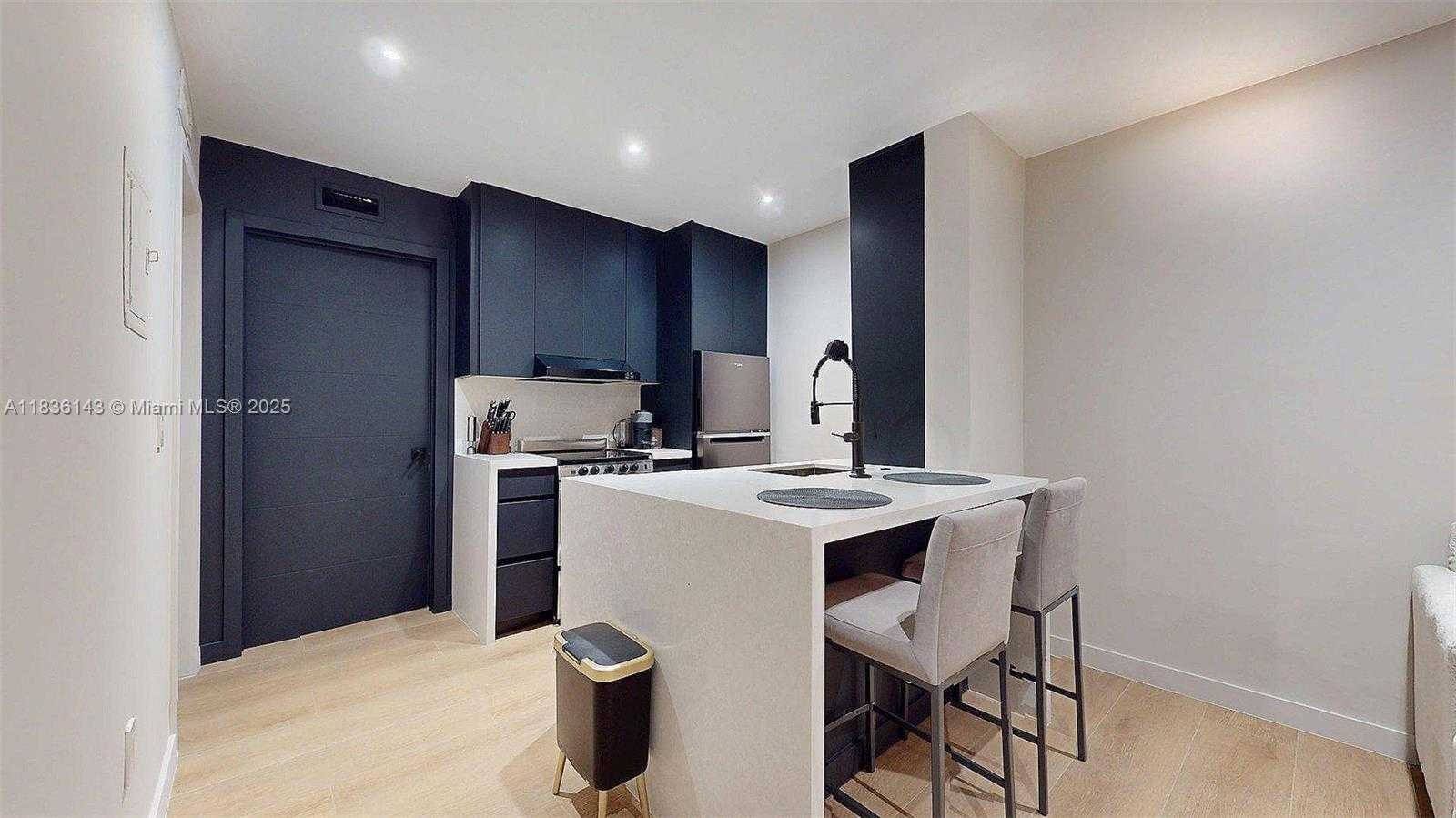 Small Image of 10824 N Kendall Dr, Miami, FL 33176, USA Number 14