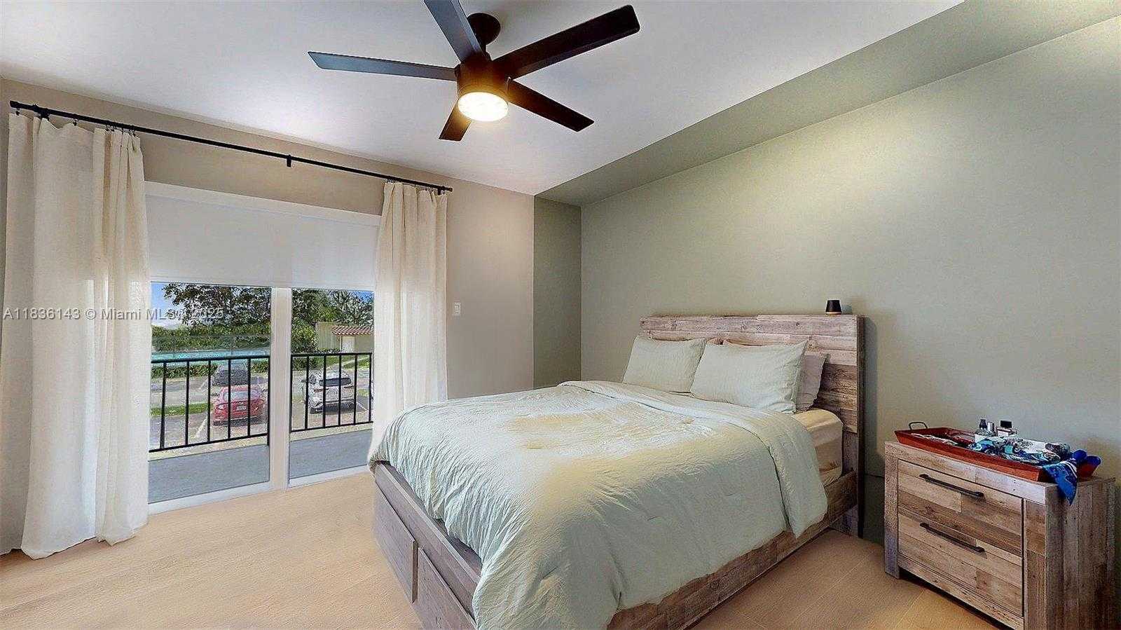 Small Image of 10824 N Kendall Dr, Miami, FL 33176, USA Number 16