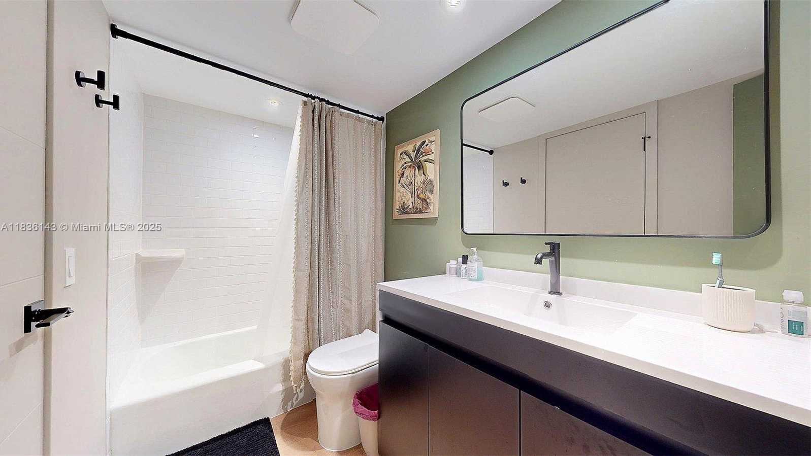 Small Image of 10824 N Kendall Dr, Miami, FL 33176, USA Number 18