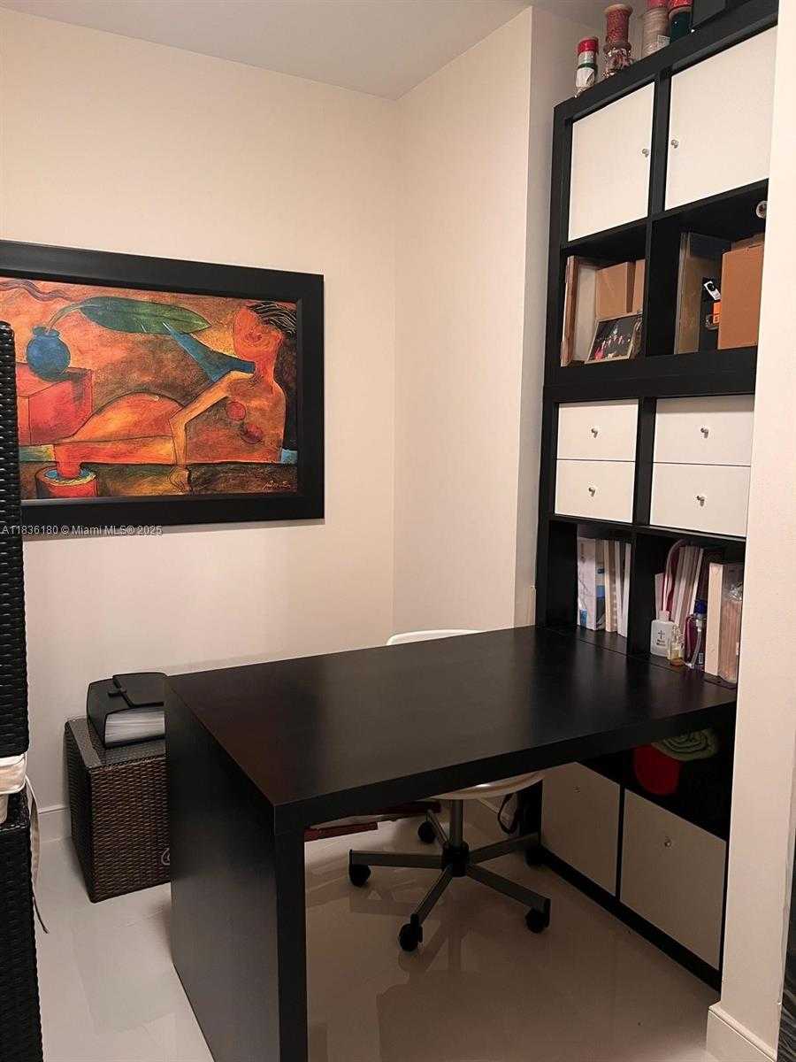 Small Image of 200 BISCAYNE BOULEVARD WAY #4603, Miami Number 30