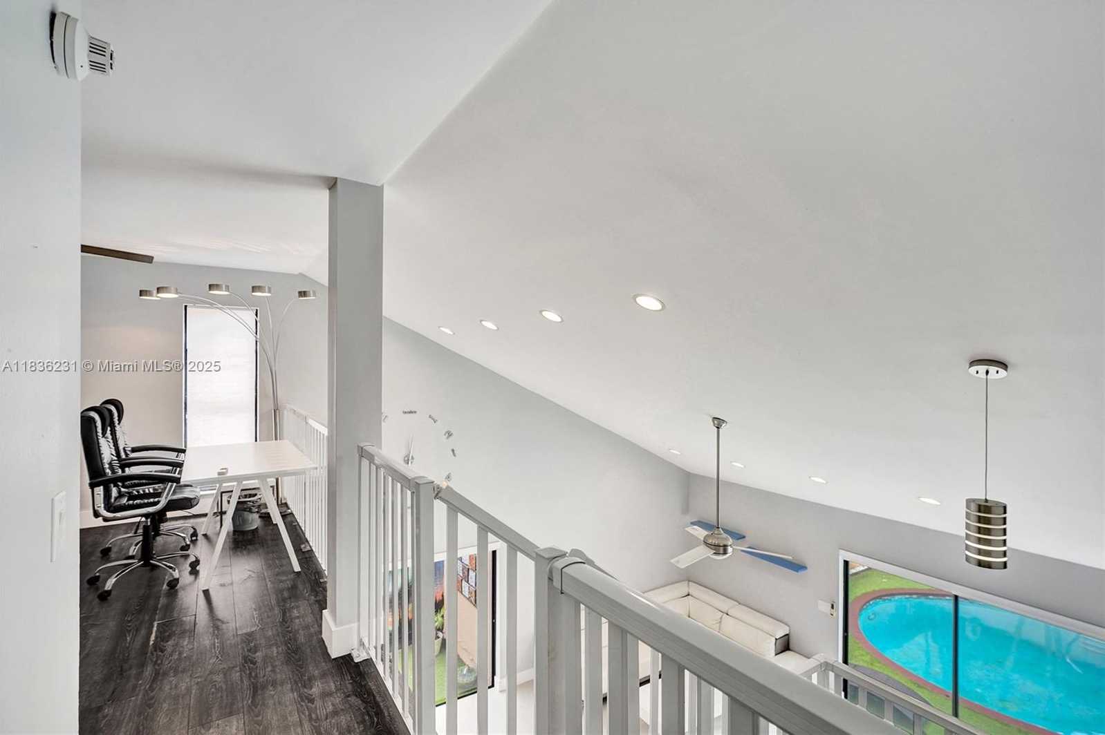 Small Image of 1000 NORTH EAST 204 LN #D, Miami Number 17
