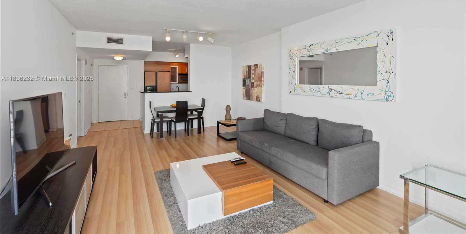 Small Image of 335 SOUTH BISCAYNE BLVD #3410, Miami Number 20