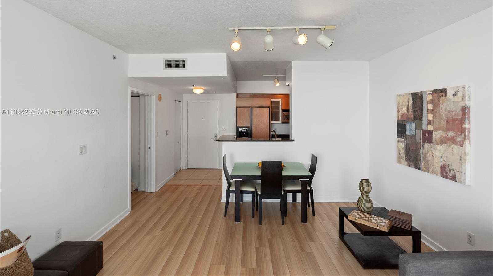 Small Image of 335 SOUTH BISCAYNE BLVD #3410, Miami Number 22