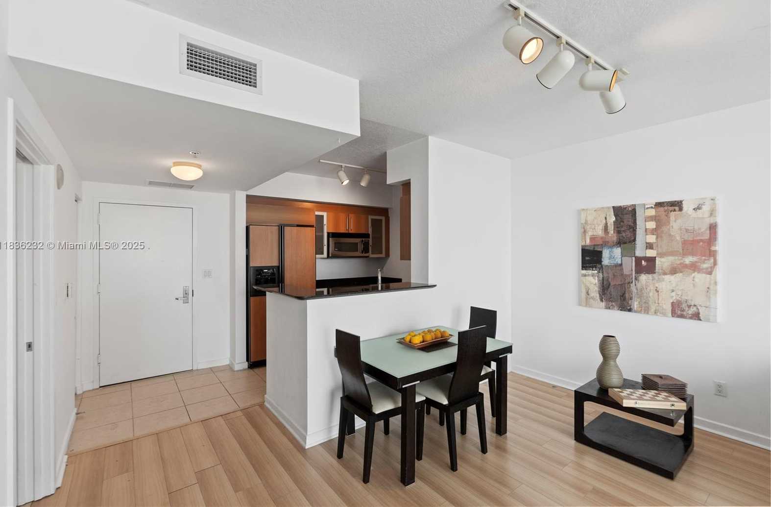 Small Image of 335 SOUTH BISCAYNE BLVD #3410, Miami Number 23