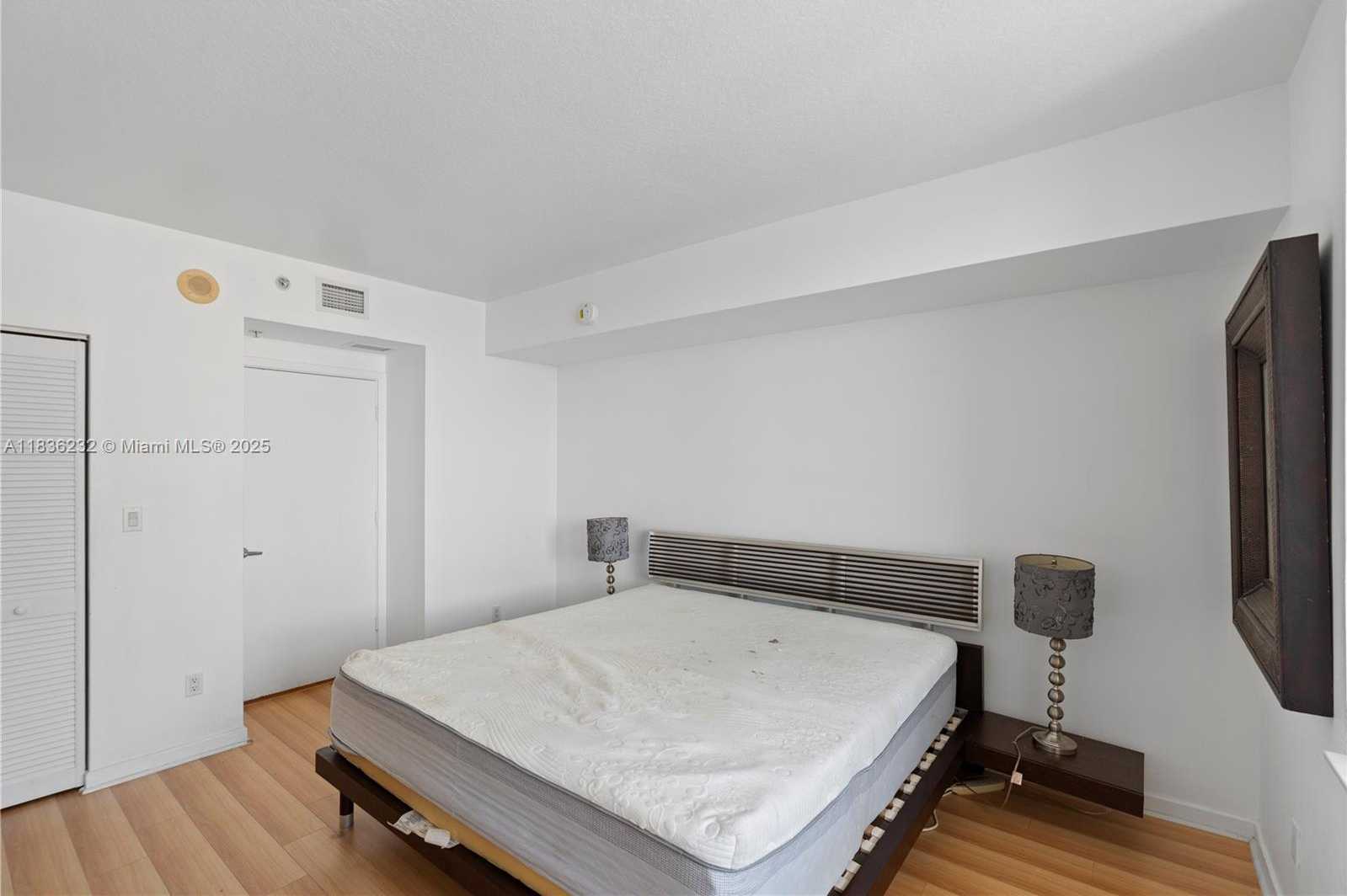 Small Image of 335 SOUTH BISCAYNE BLVD #3410, Miami Number 28