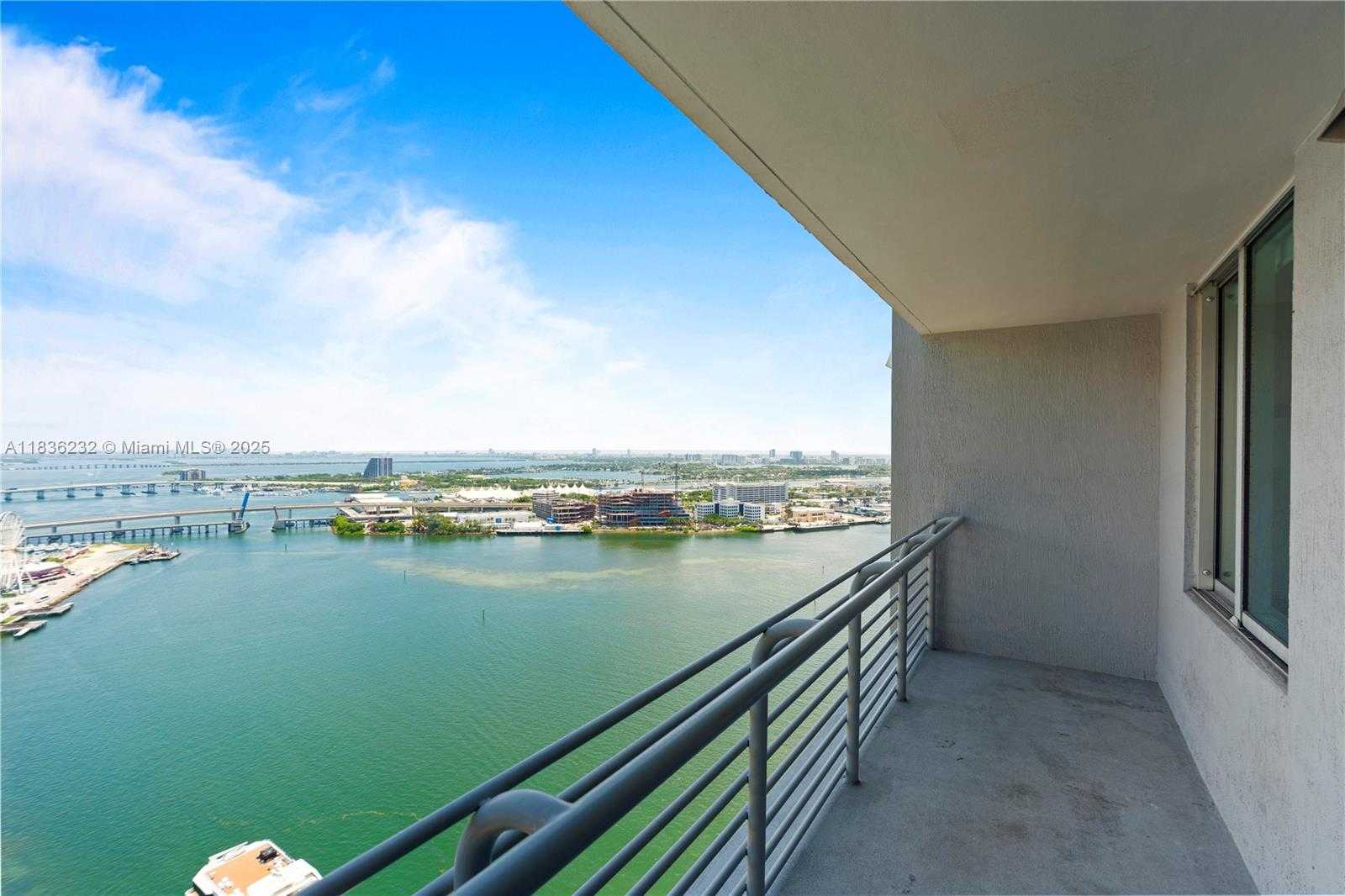 Small Image of 335 SOUTH BISCAYNE BLVD #3410, Miami Number 8