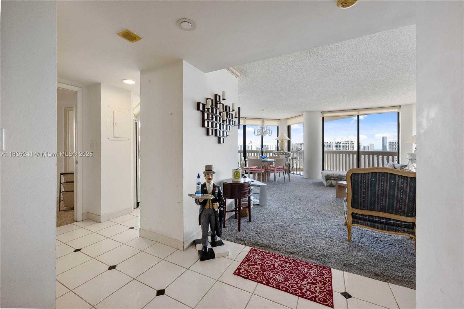 Small Image of 1000 WEST ISLAND BLVD #2909, Aventura Number 2