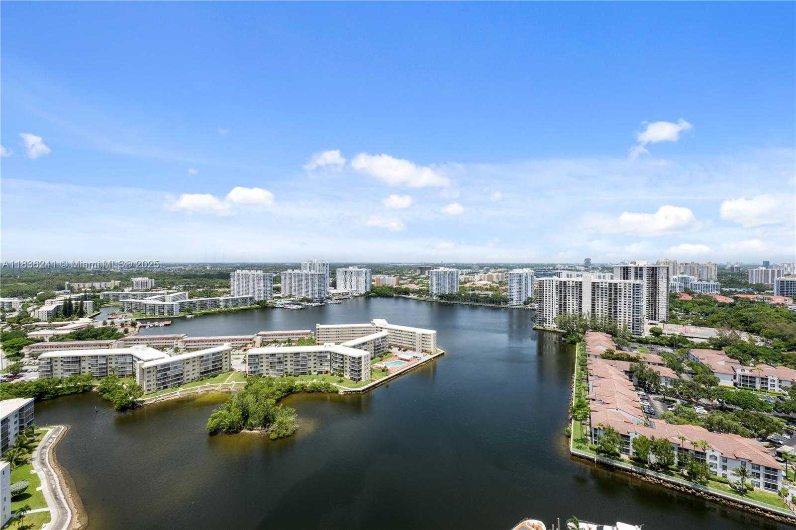 Small Image of 1000 WEST ISLAND BLVD #2909, Aventura Number 29