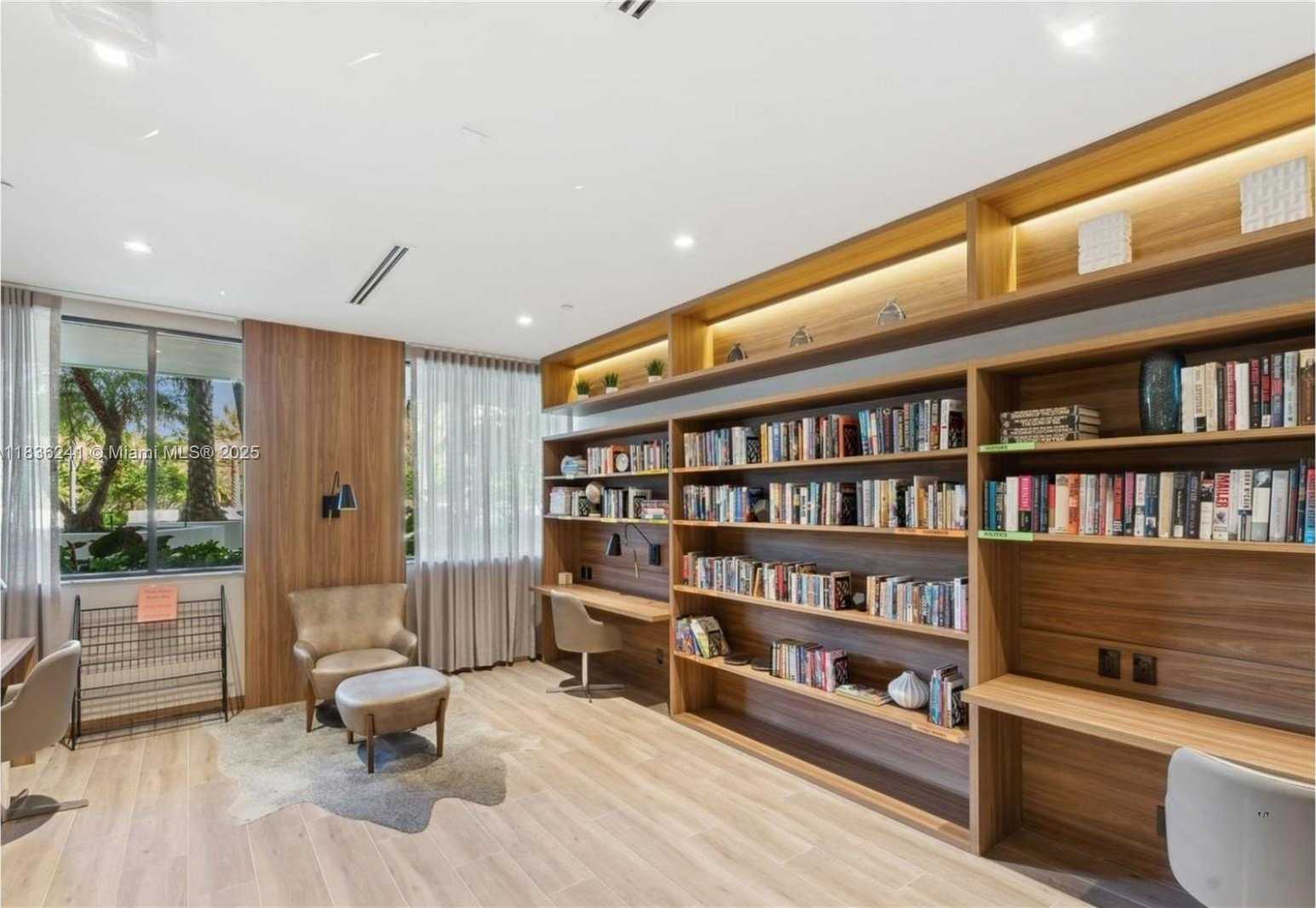 Small Image of 1000 WEST ISLAND BLVD #2909, Aventura Number 31