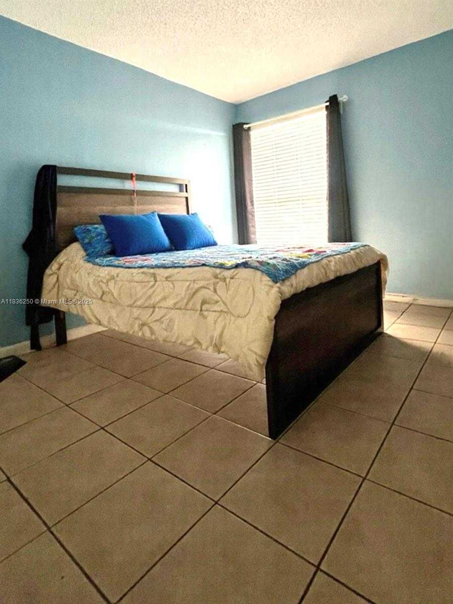 Small Image of 1810 WEST 56TH ST #3317, Hialeah Number 11