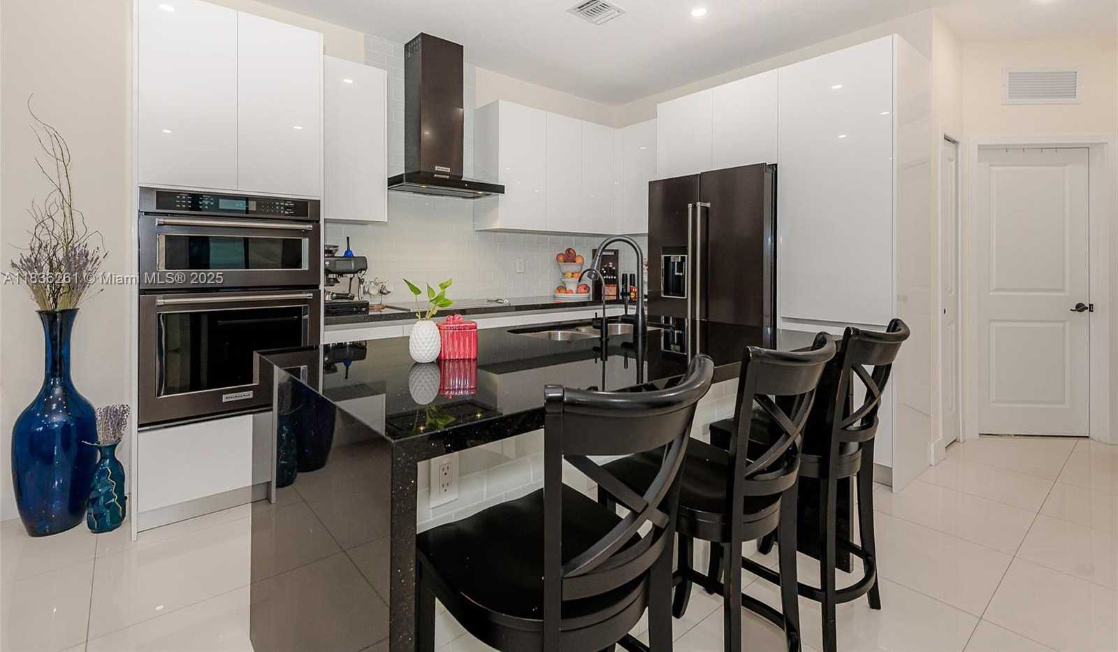 Small Image of 401 SOUTH WEST 91ST AVE, Miami Number 12