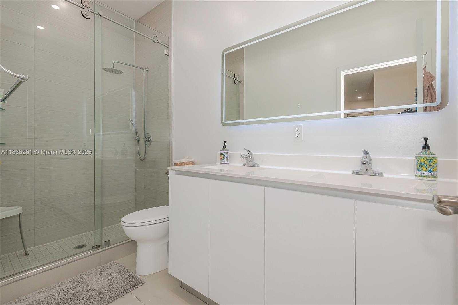 Small Image of 401 SOUTH WEST 91ST AVE, Miami Number 19