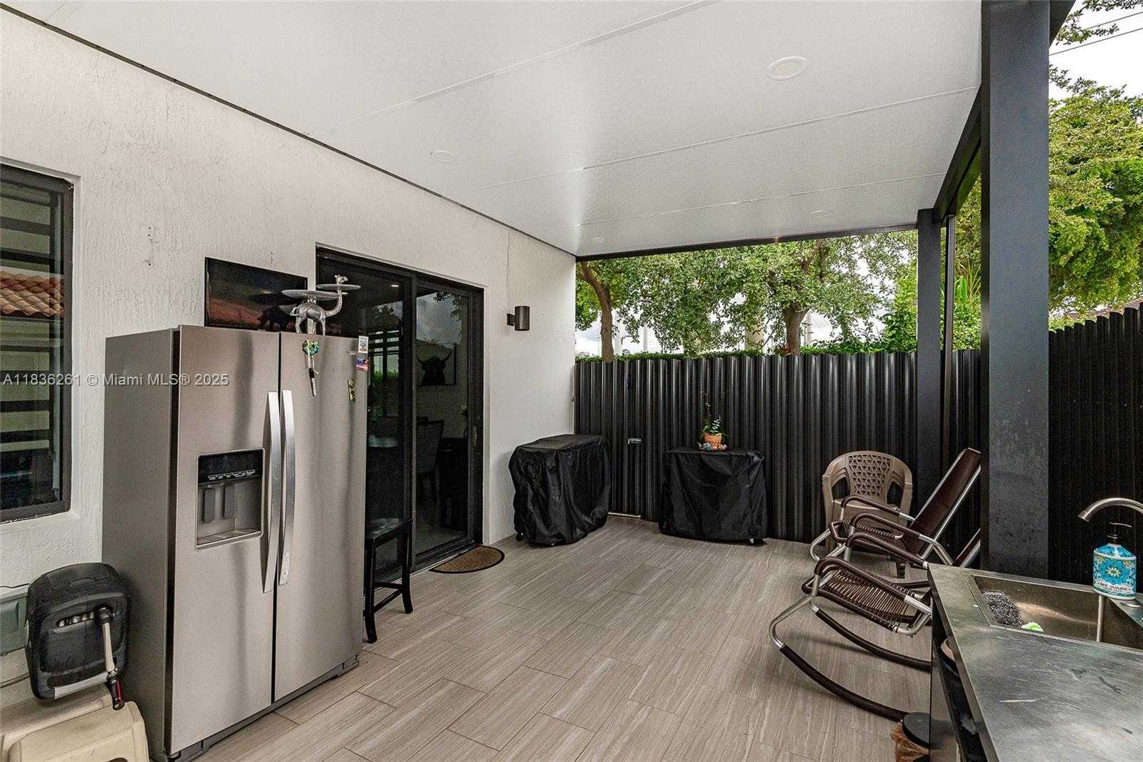 Small Image of 401 SOUTH WEST 91ST AVE, Miami Number 30