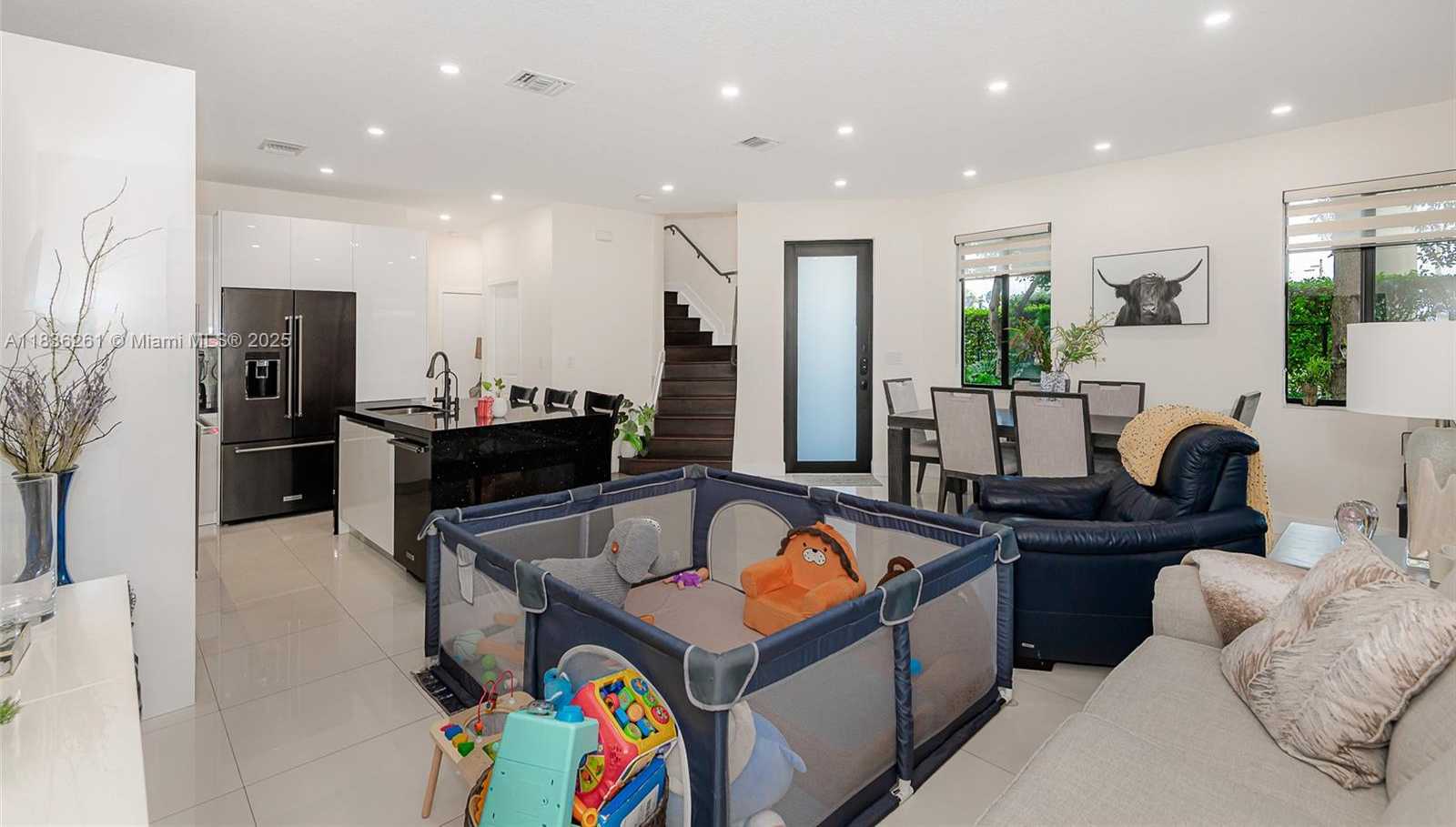 Small Image of 401 SOUTH WEST 91ST AVE, Miami Number 9