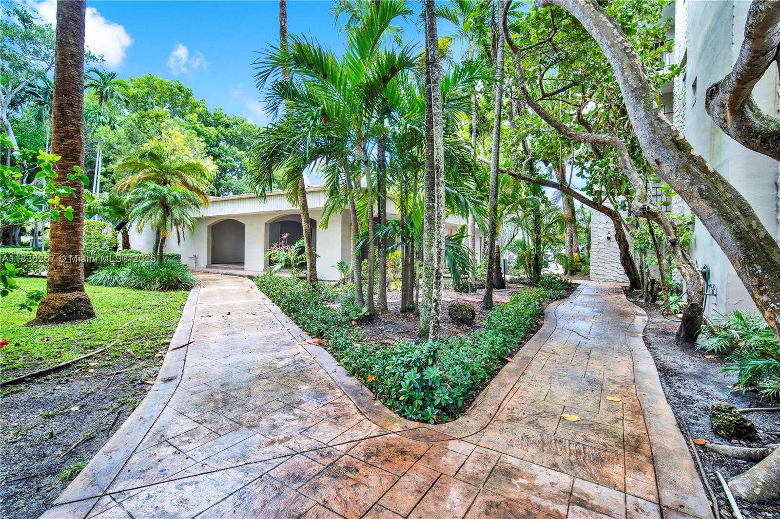 Small Image of 6886 NORTH KENDALL DR #D102, Pinecrest Number 12