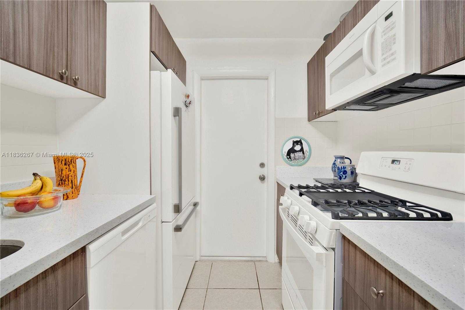 Small Image of 6886 NORTH KENDALL DR #D102, Pinecrest Number 20