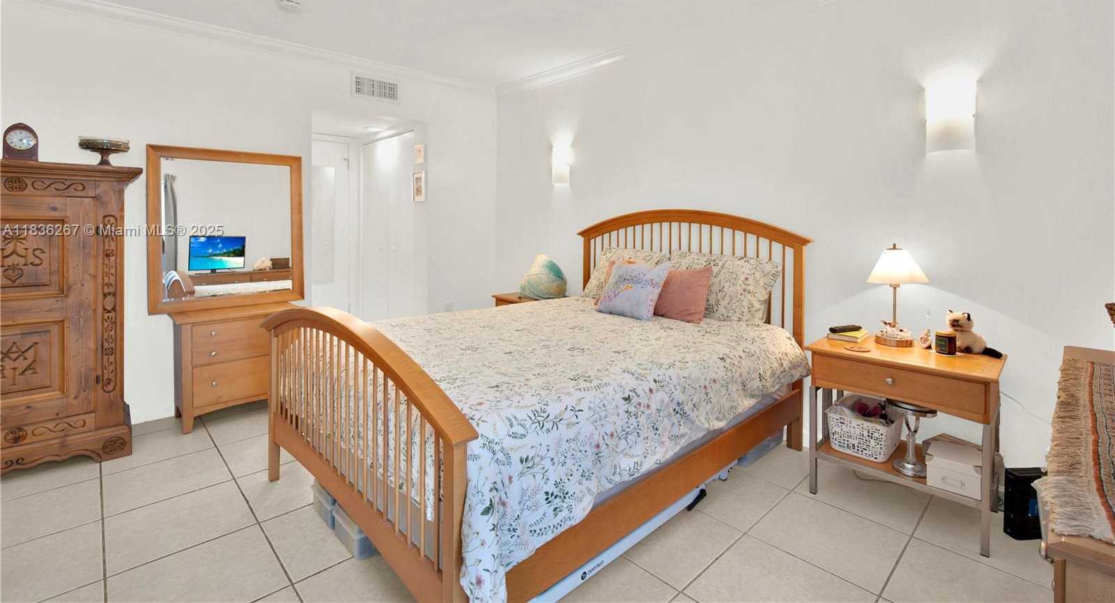 Small Image of 6886 NORTH KENDALL DR #D102, Pinecrest Number 26