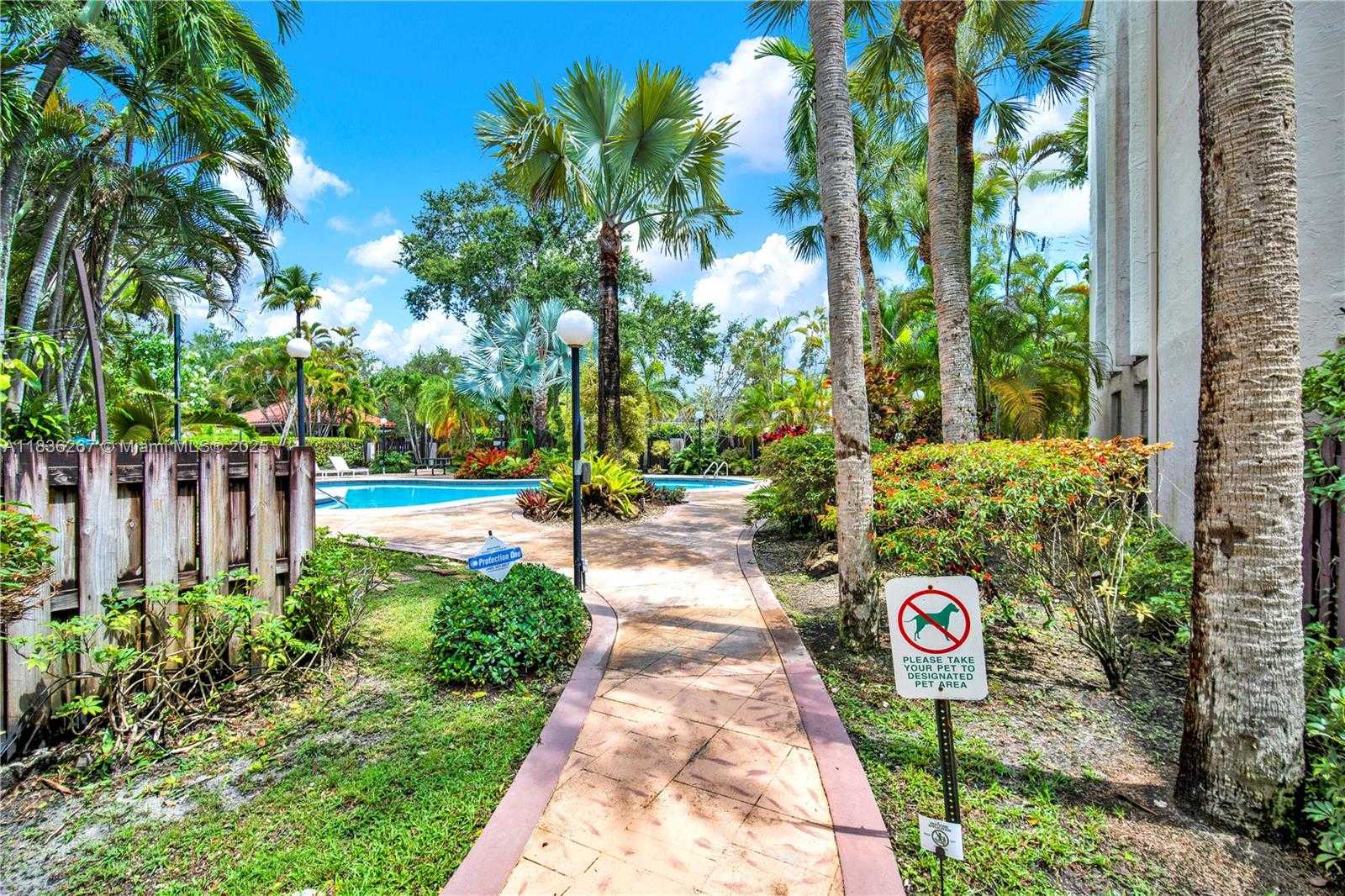Small Image of 6886 NORTH KENDALL DR #D102, Pinecrest Number 29