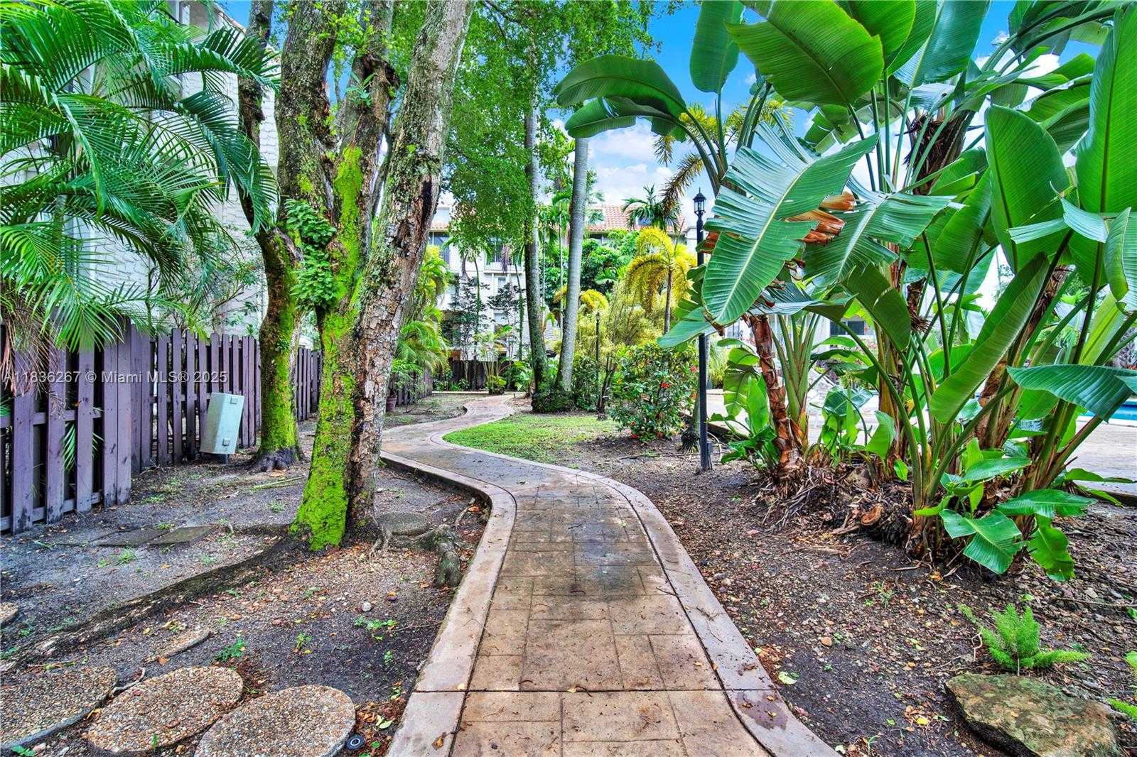 Small Image of 6886 NORTH KENDALL DR #D102, Pinecrest Number 32