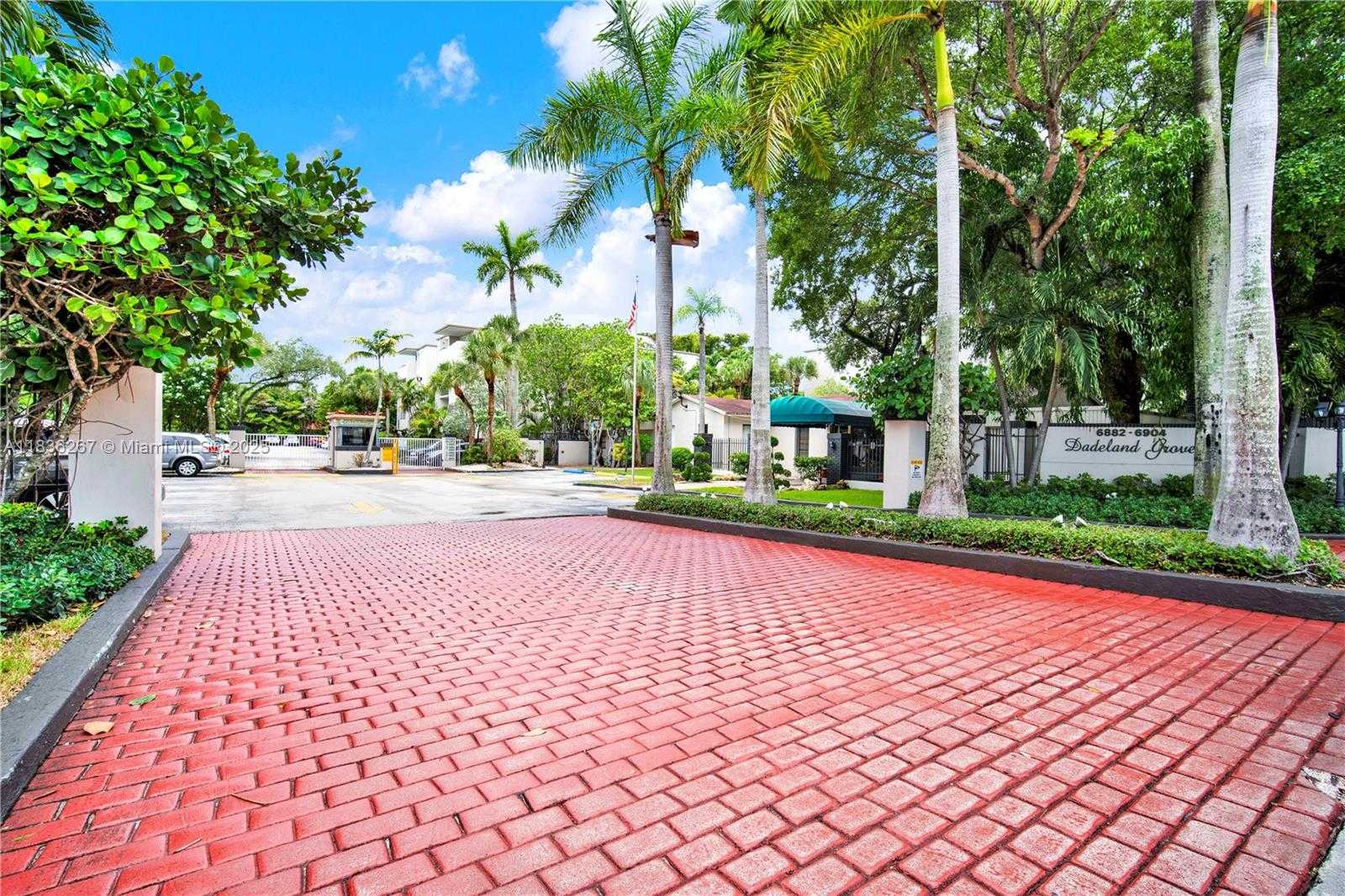 Small Image of 6886 NORTH KENDALL DR #D102, Pinecrest Number 34