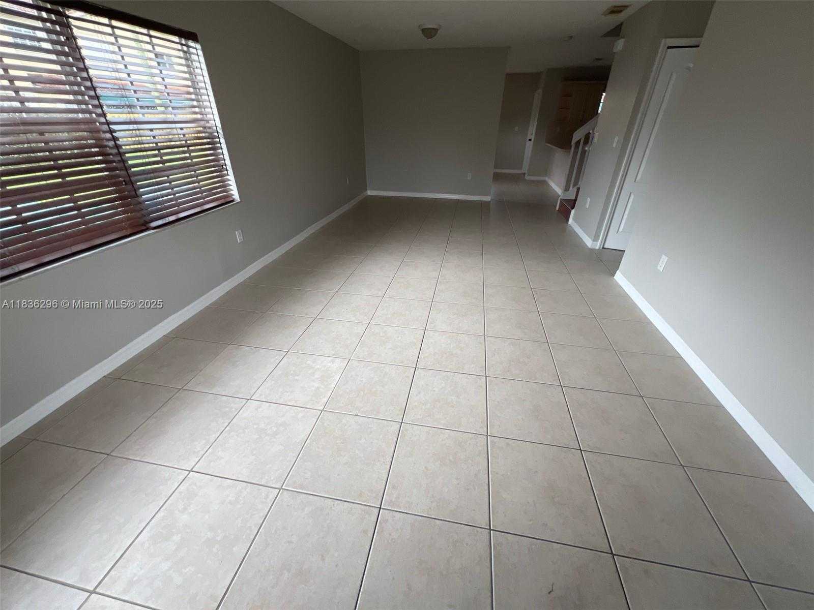 Small Image of 6865 SOUTH WEST 158TH PL, Miami Number 8