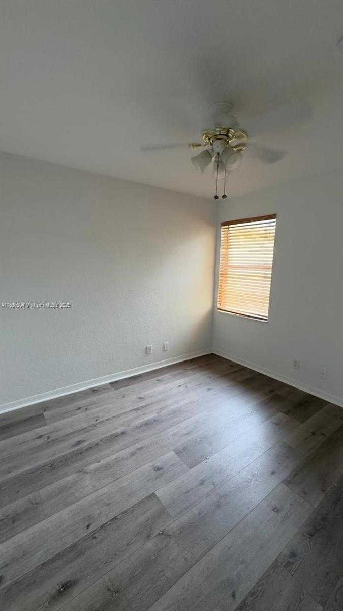 Small Image of 2487 CORDOBA BND, Weston Number 11