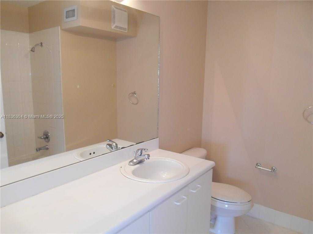 Small Image of 2487 CORDOBA BND, Weston Number 15