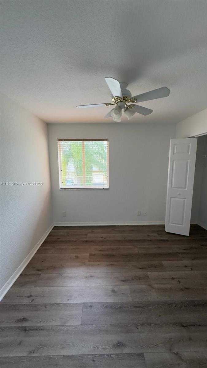 Small Image of 2487 CORDOBA BND, Weston Number 20