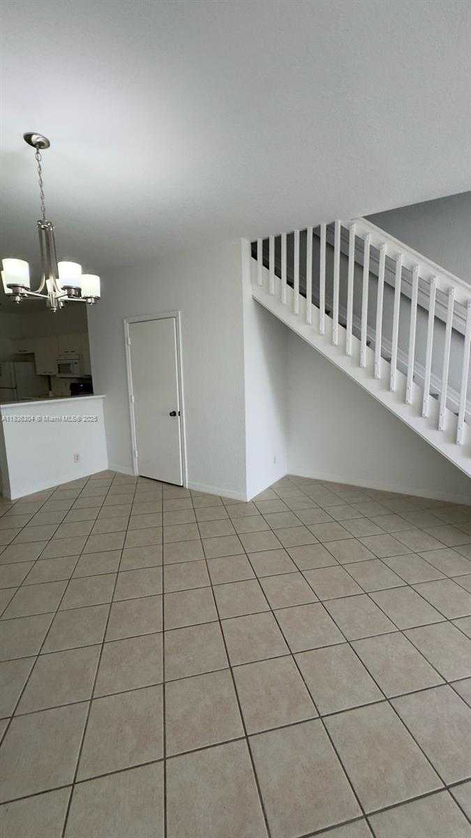 Small Image of 2487 CORDOBA BND, Weston Number 26