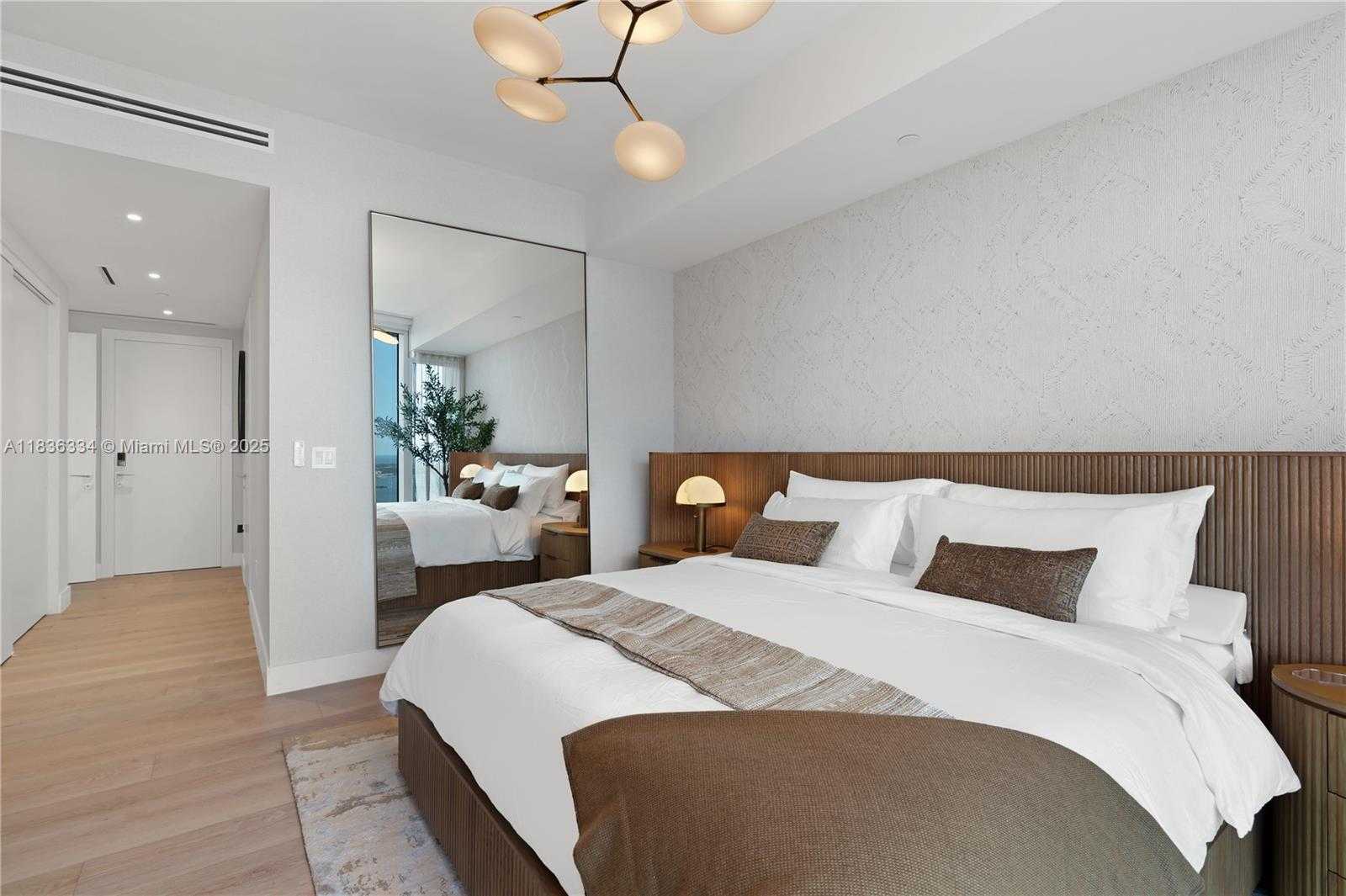 Small Image of 300 BISCAYNE BLVD WAY #4707, Miami Number 17