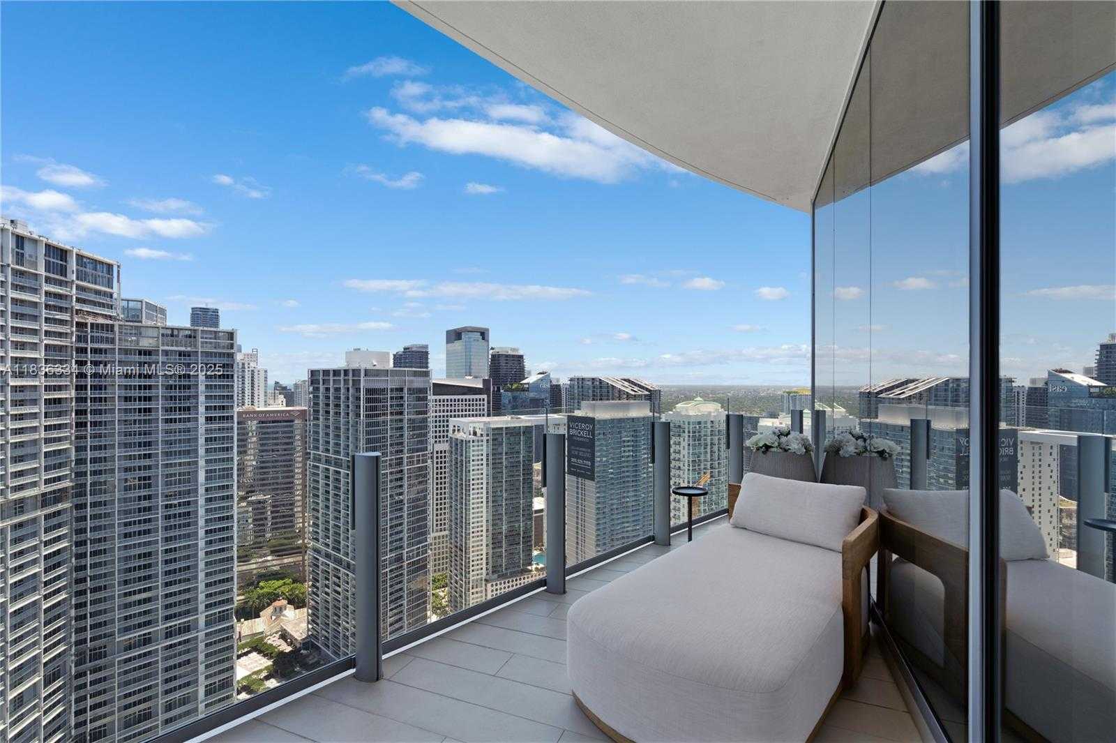 Small Image of 300 BISCAYNE BLVD WAY #4707, Miami Number 18