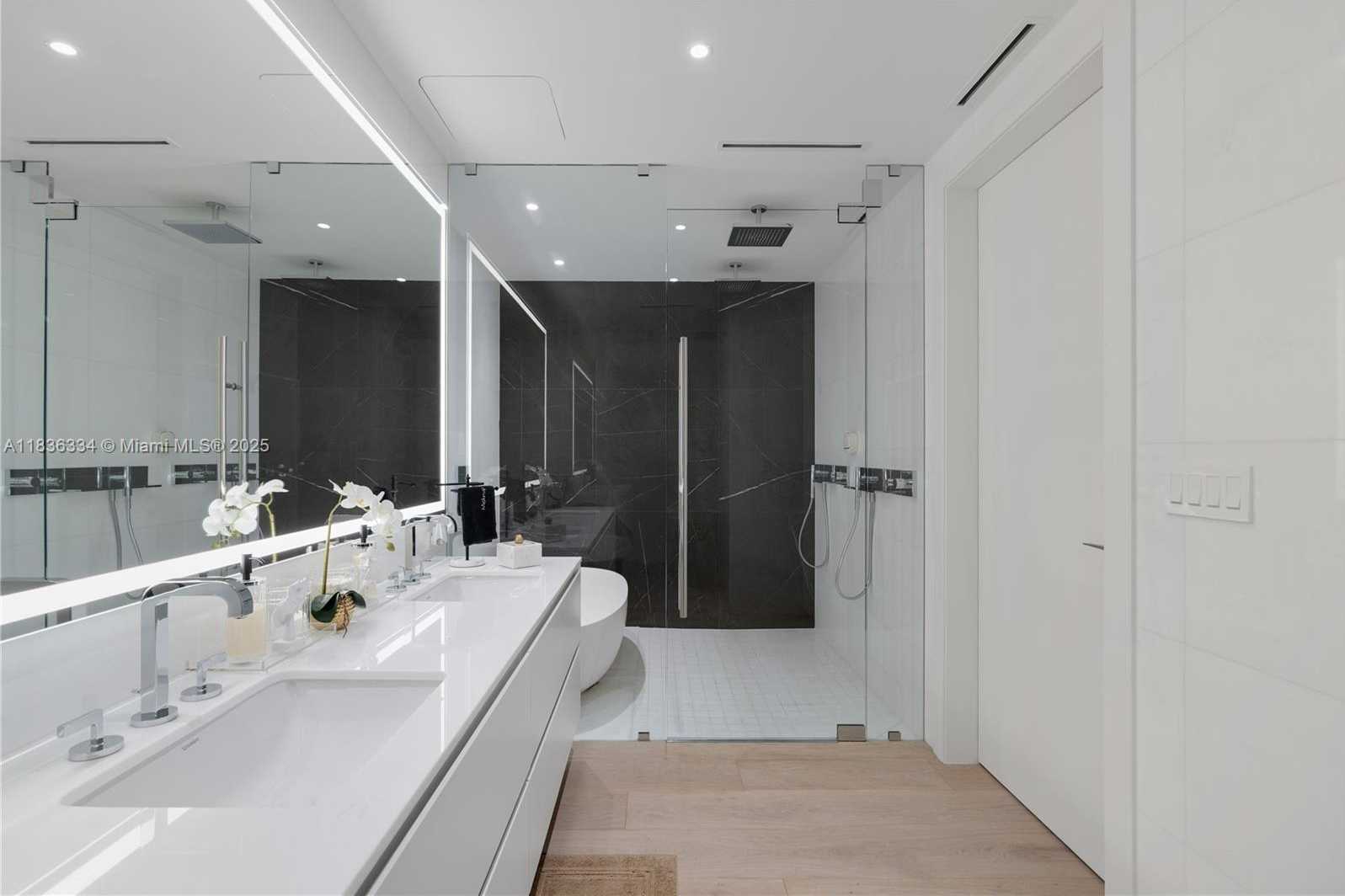 Small Image of 300 BISCAYNE BLVD WAY #4707, Miami Number 19