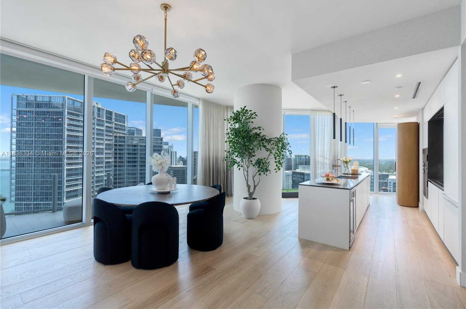 Small Image of 300 BISCAYNE BLVD WAY #4707, Miami Number 2