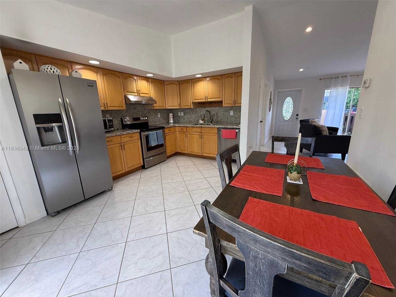 Small Image of 12413 SOUTH WEST 112TH TER, Miami Number 6