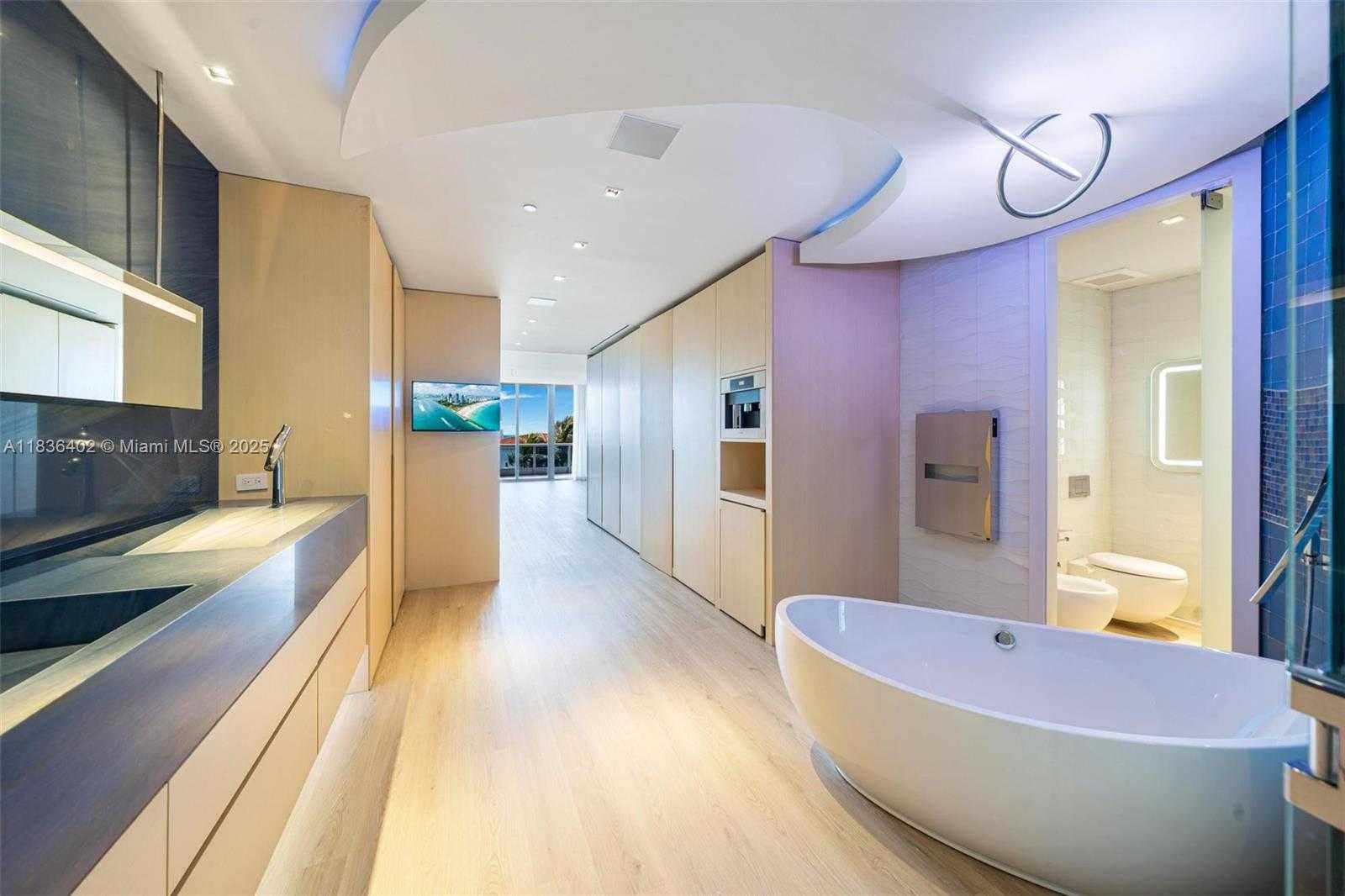 Small Image of 5959 COLLINS AVE #705, Miami Beach Number 11