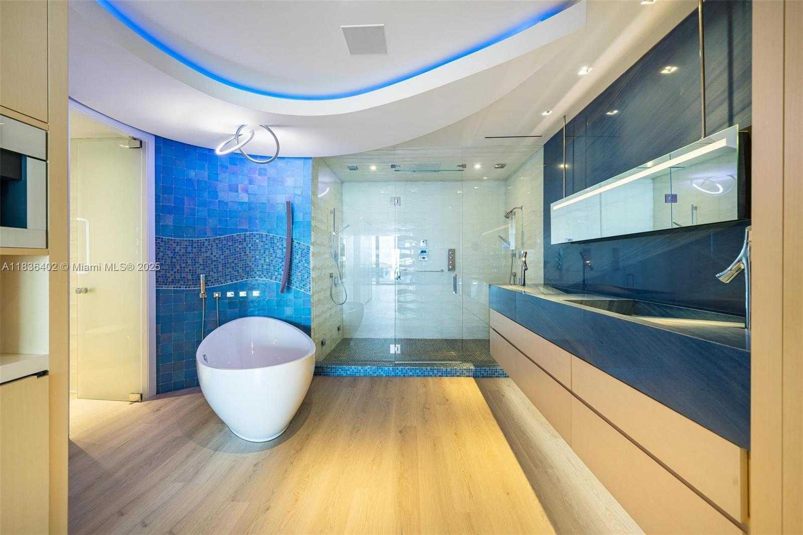 Small Image of 5959 COLLINS AVE #705, Miami Beach Number 12