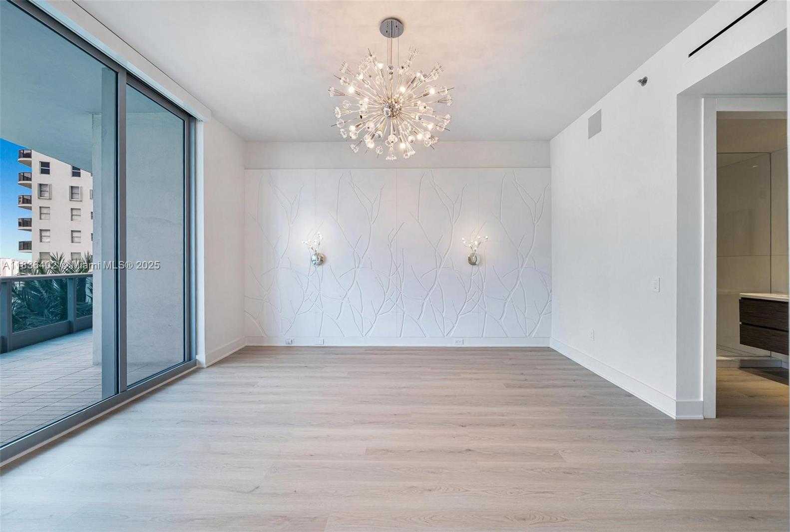 Small Image of 5959 COLLINS AVE #705, Miami Beach Number 15