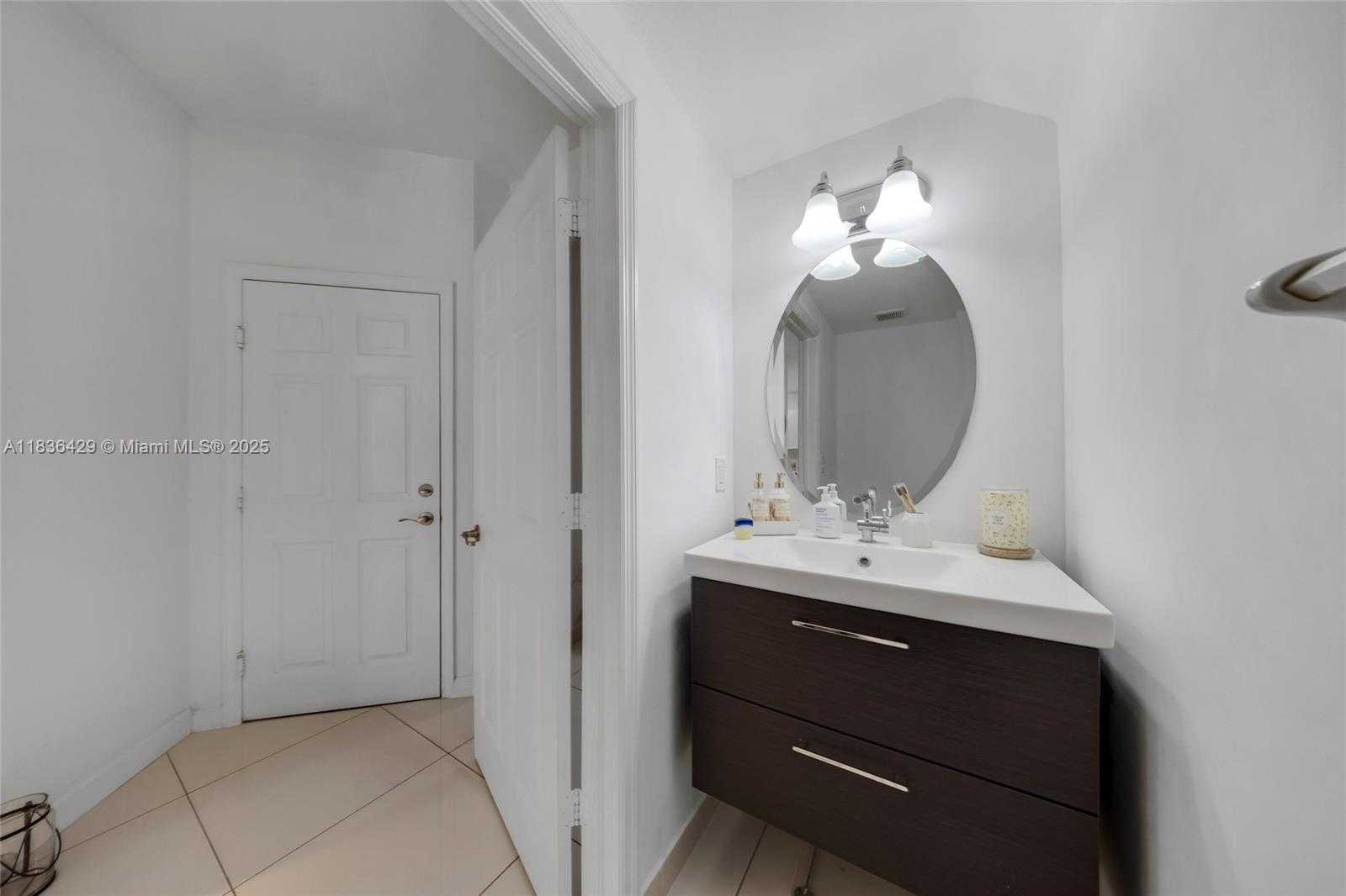 Small Image of 8877 NORTH WEST 103RD AVE, Doral Number 14