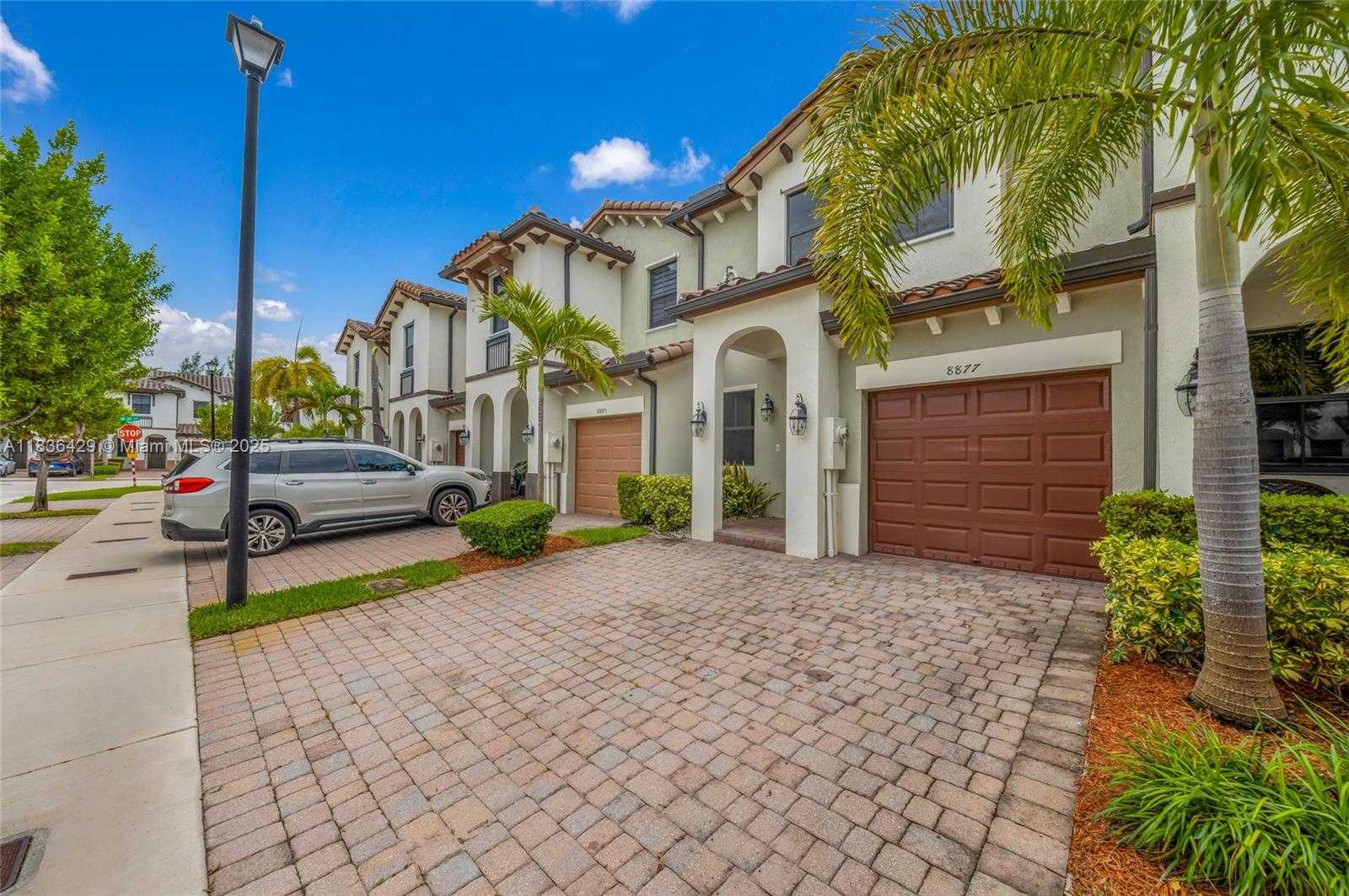 Small Image of 8877 NORTH WEST 103RD AVE, Doral Number 2