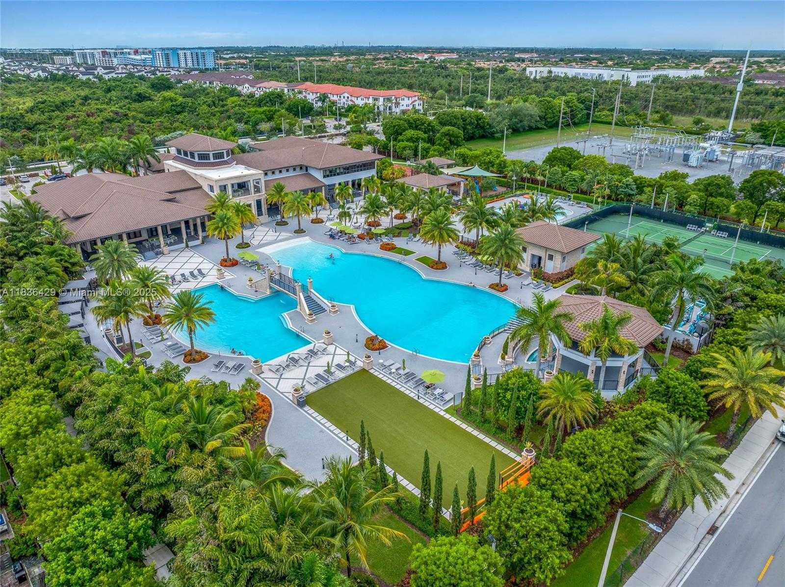Small Image of 8877 NORTH WEST 103RD AVE, Doral Number 37