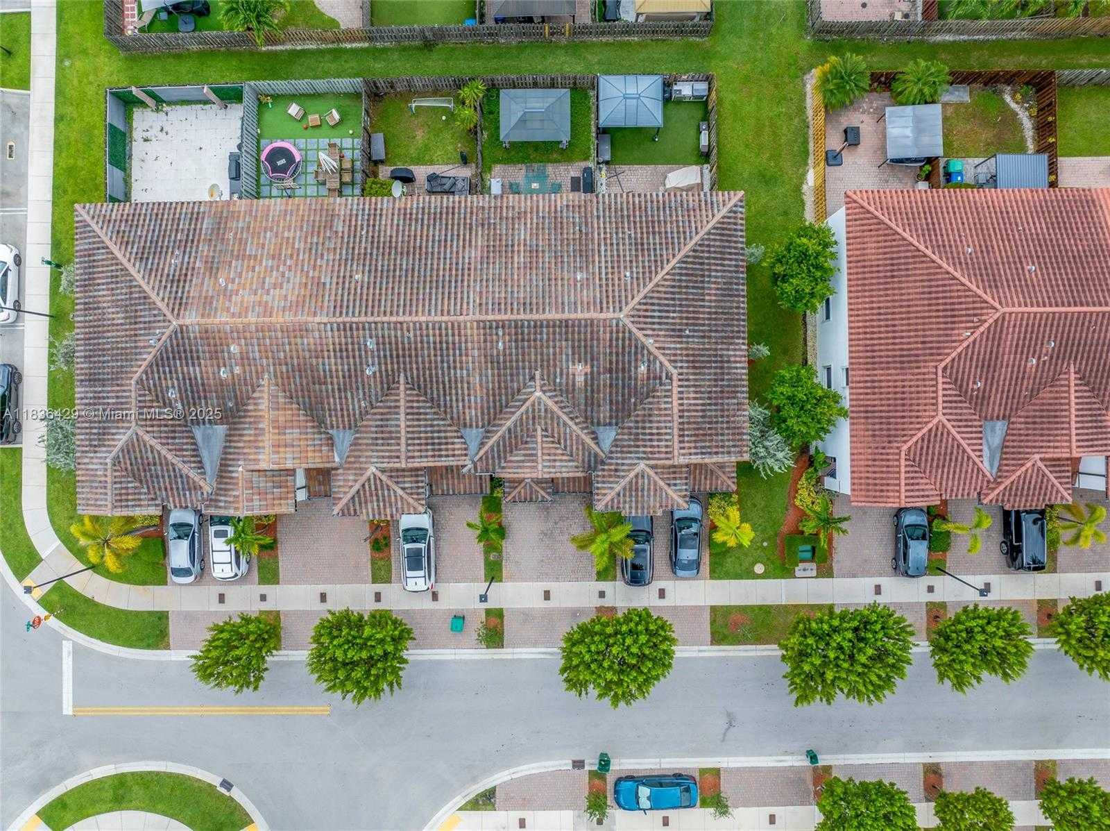 Small Image of 8877 NORTH WEST 103RD AVE, Doral Number 47