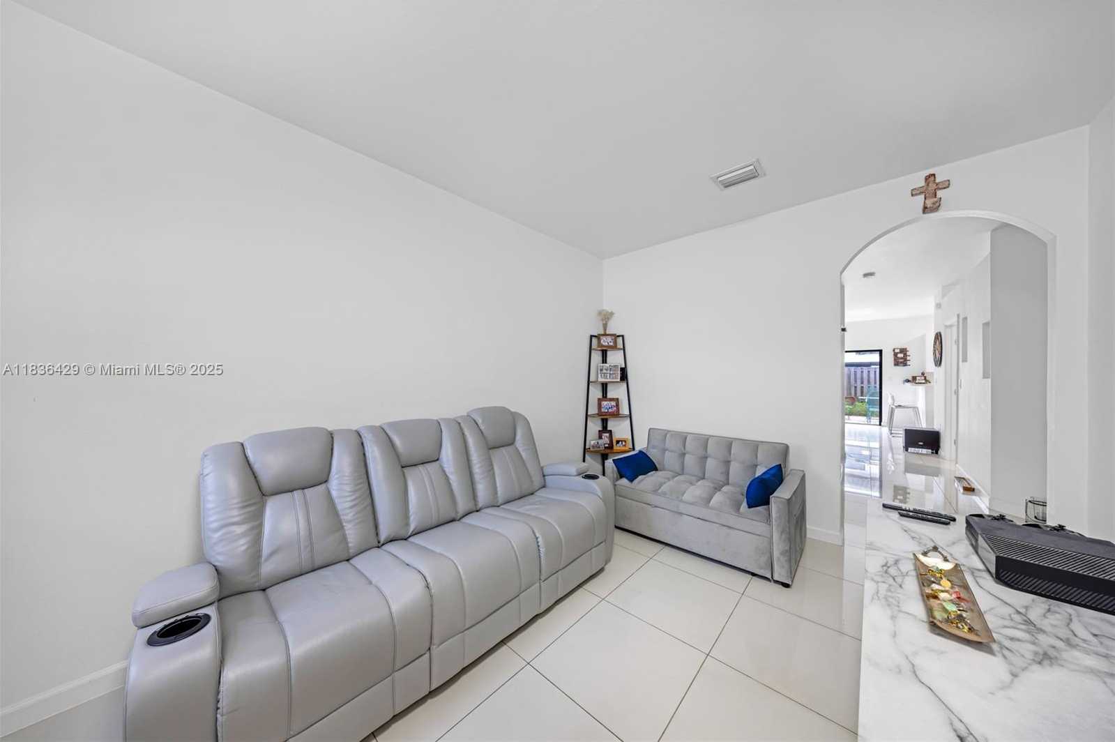 Small Image of 8877 NORTH WEST 103RD AVE, Doral Number 5