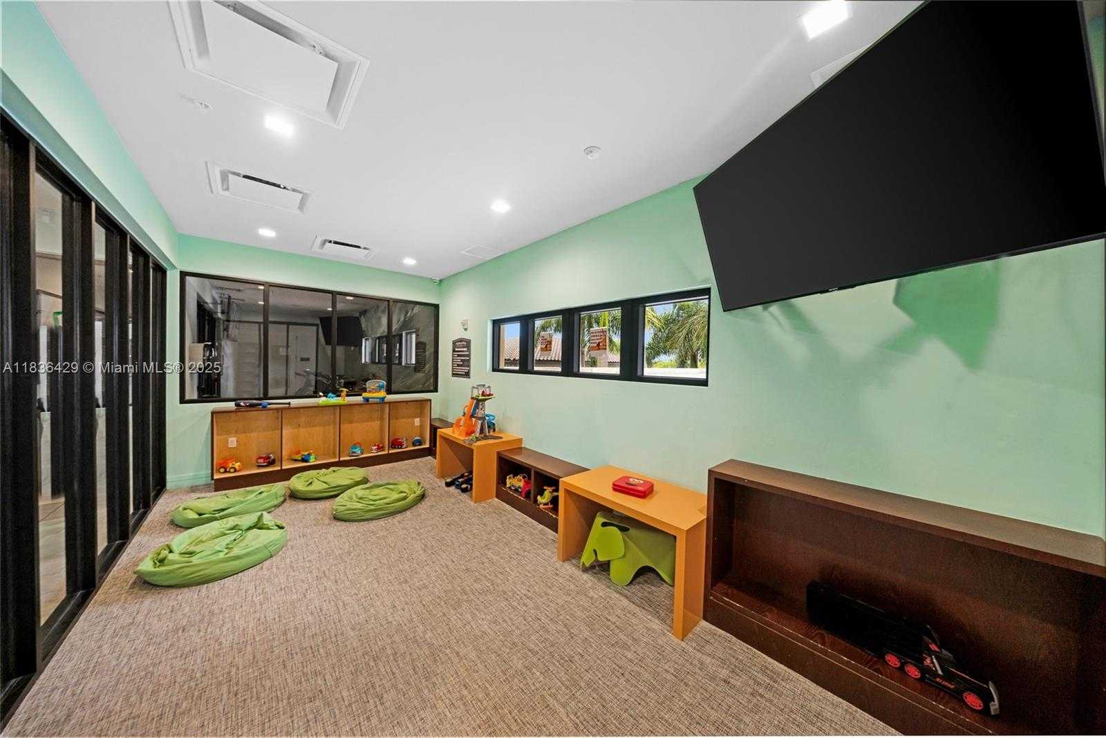 Small Image of 8877 NORTH WEST 103RD AVE, Doral Number 59