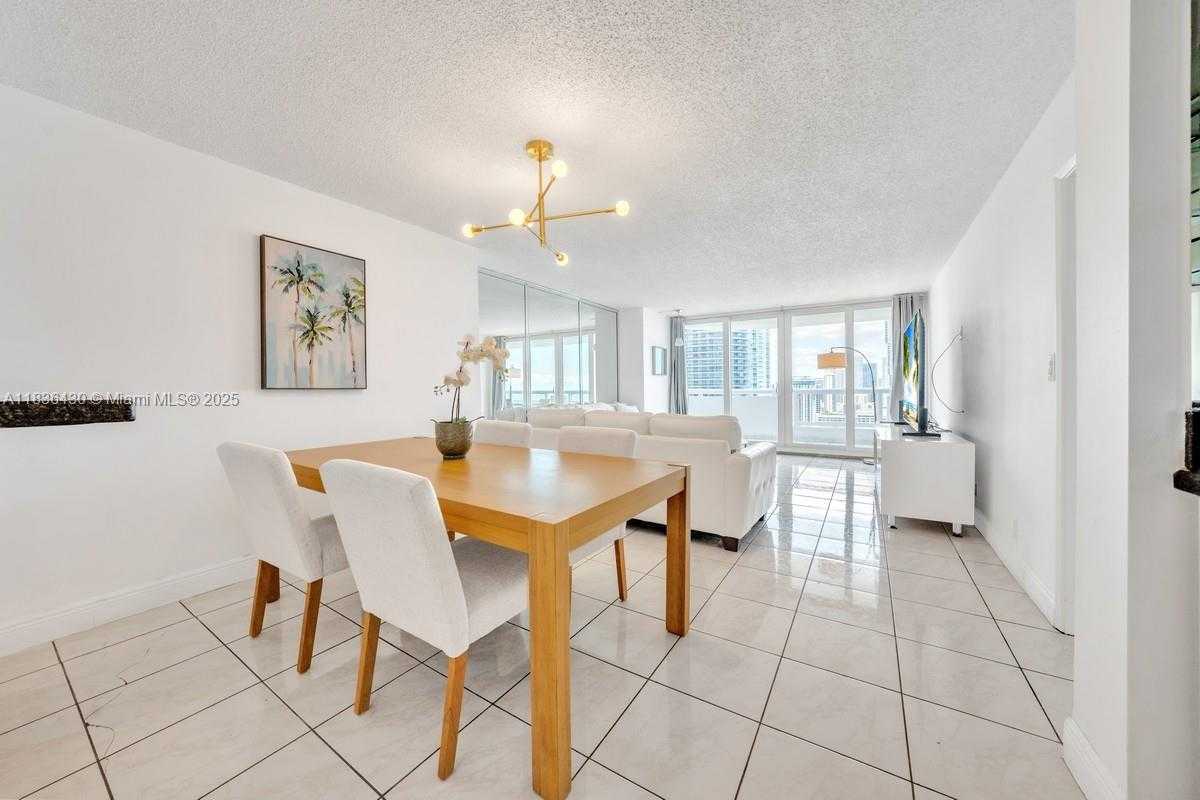 Small Image of 1717 NORTH BAYSHORE DR #A-3237, Miami Number 2