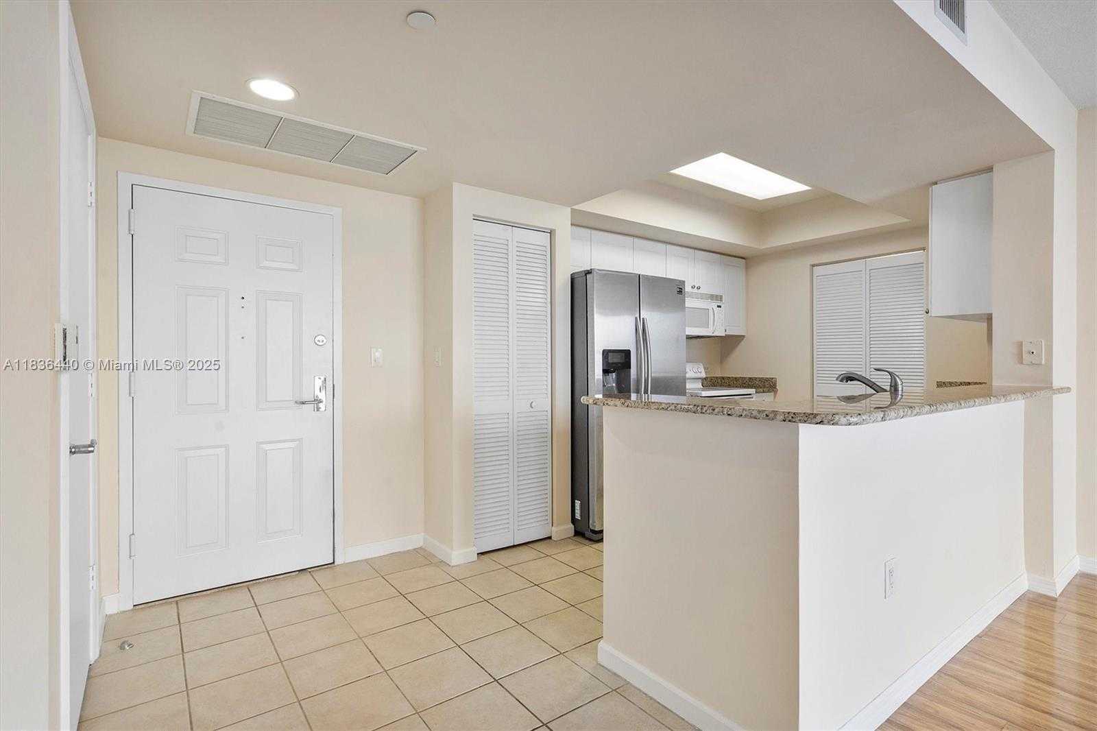 Small Image of 19501 WEST COUNTRY CLUB DR #912, Aventura Number 15
