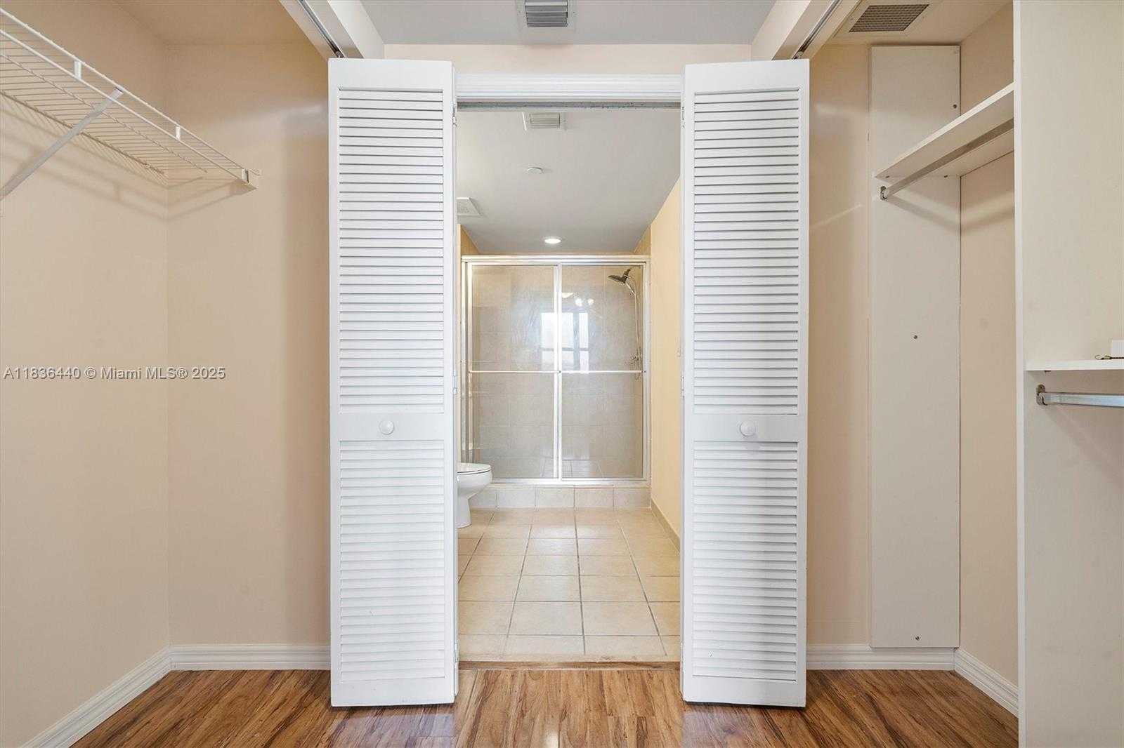 Small Image of 19501 WEST COUNTRY CLUB DR #912, Aventura Number 42